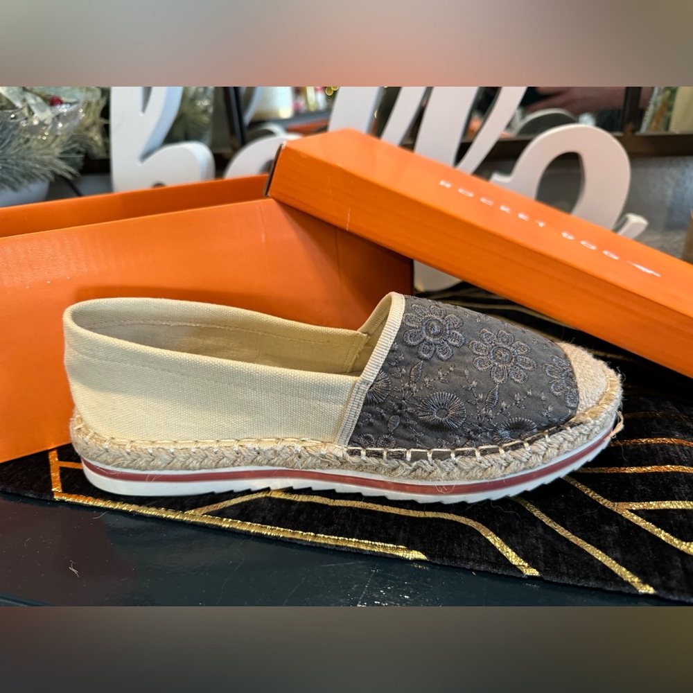 NEW bolero by Summer Rio, slip on shoes SIZE 7.5